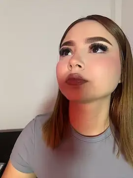 Bella01_ - Show boobs & oil