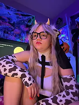 Cutiepiespanks - ✨Play With Pussy With Glowin Dildo✨