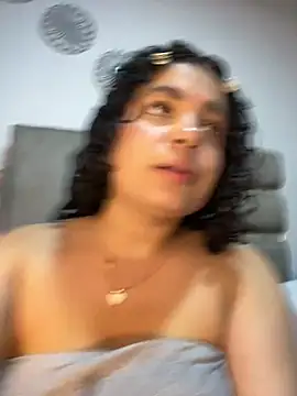 Yassy_11 - FINGERS IN MY HAIRY PUSSY + SHOW TITS