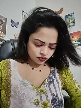 Pinky-2 - Oiling My Sexy Pussy Hole