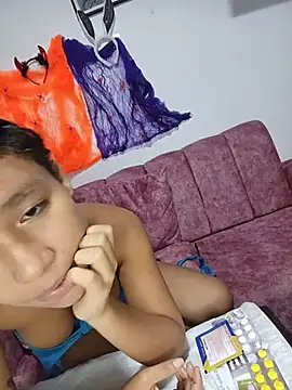 Paola_perez2007 - I wax my pussy