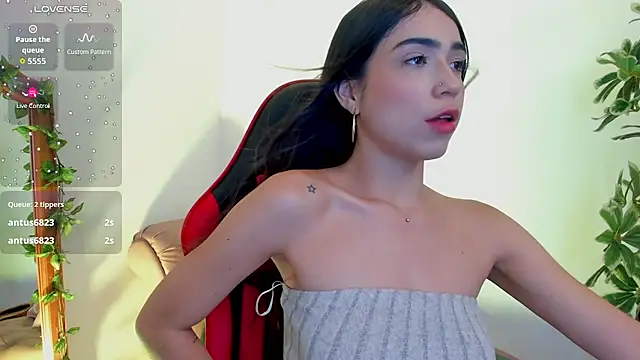 FaloonRoussel - Sexy tease dance