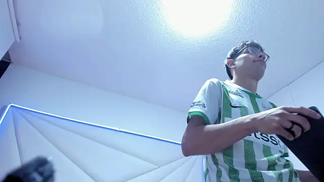Jazfrod - plug anal