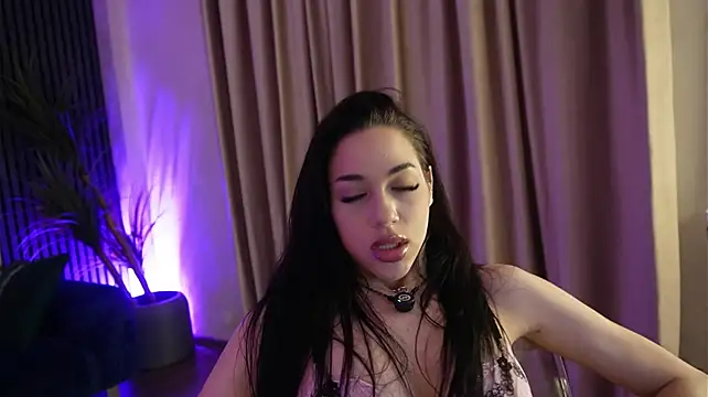 MiaVelvety - 🔥 Get my legs trembling hard 😈