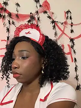 MIXIE__ - QUICK MASTURBATION UNDER MY CLOTHES😳💊