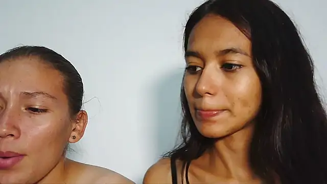 Molly_Lilly - dildo in ass