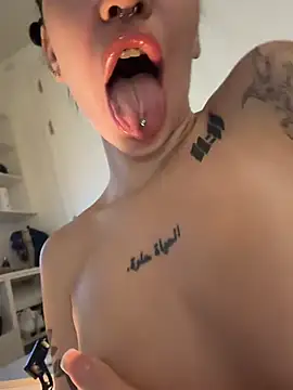 XEye_Candy - MORE SQUIRT ON YOUR FACE💦💦💦