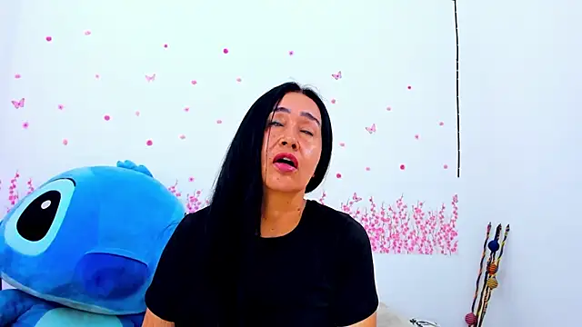 HorniestMilf - SQUIRT
