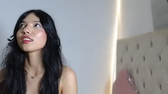 Jadelaurent - Make me moan until the neighbors hear.