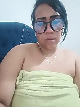 OliviaWilliamm - Slap boobs x10