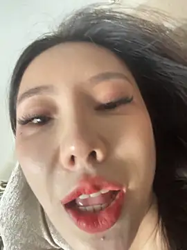 SUCCUBUS-VivianLaSouris - 为哥哥表演后入式抽插