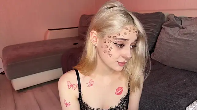 Tinyvivy - Ahegao