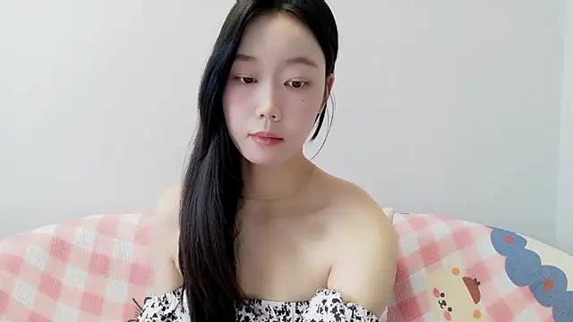 Yuyu9988 - 天使会降临吗？我想会的（控制三分钟脱上衣）