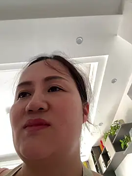Amy1688 - 户外脱内裤特写小穴