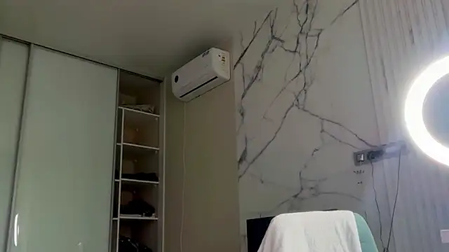 LuxXAngel - big squirt