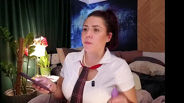 Ellie-Elizabeth - 💋 Shirt + Panties Off = Domi Play 🎁CTL