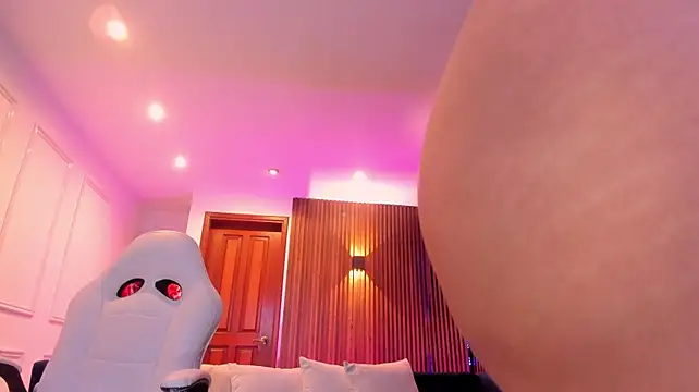 Rachel_collins_ - totally naked