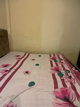 NaughtyZoya - pussy slapping with squirt