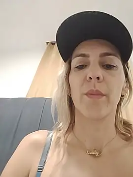 Monita_Med - Show de pussy 🤤