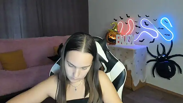 TastyGyrl - Show something big