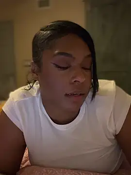 CandyLuxxxx - Titty fuck ♥️ squirt vid last tip