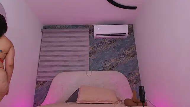 Sw_ariel - PUT LOVE OIL ON YOUR BIG ASS🍑