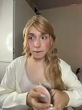 Tiffannyland - naked body and oil