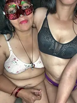 Simran007 - Show boobs