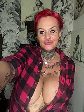 InkedMissLaBaehm - 💦 Suck the dildo like a real cock