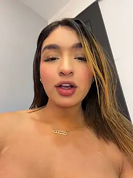 Jenn_fit - 👑 PINCHH NIPPLES 👑