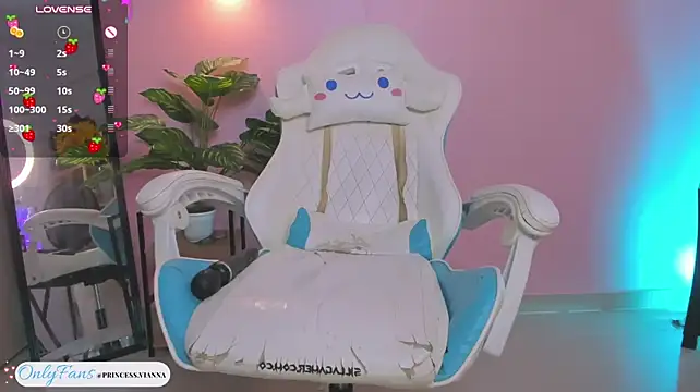 LITTLE-VIVI - TAKE OFF PANTIES AND RUB PUSSY