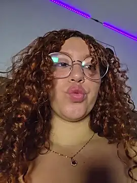 __elissa - 2 finger in my pussy