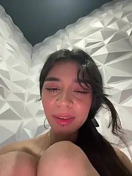 Soy_Ania_Sweet - RIDING DOING SQUATS🔥 + CUM