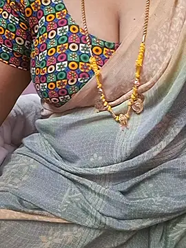 Tamil_Ammani - Boobs show😜😜😝🥰🔥🔥🔥