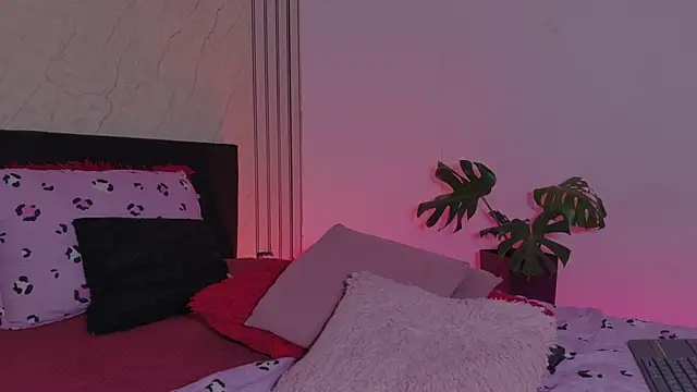 Emy_colee - FUCK DOGGY