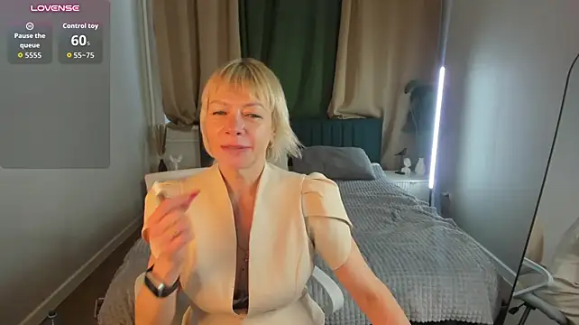 Ann_Annise - Take off my wet panties