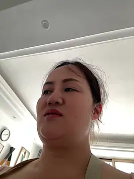 Amy1688 - 户外脱内裤特写小穴