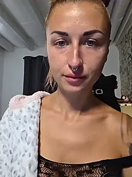 Kylie_blck - Countdown+ShowTits+Tonge+1SurpriseVideo