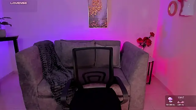 Lizz-Cooper - FINGERING PUSSY + SALIVA BOOBS