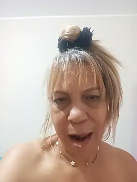 Jazminlover04 - I want to buy some lingerie.