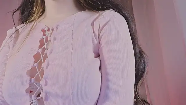 X_Cassie - tease with tits close to cam