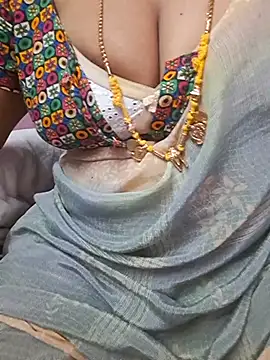 Tamil_Ammani - Boobs show😜😜😝🥰🔥🔥🔥