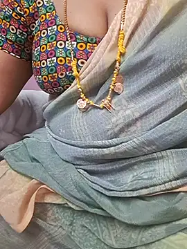 Tamil_Ammani - Boobs show😜😜😝🥰🔥🔥🔥