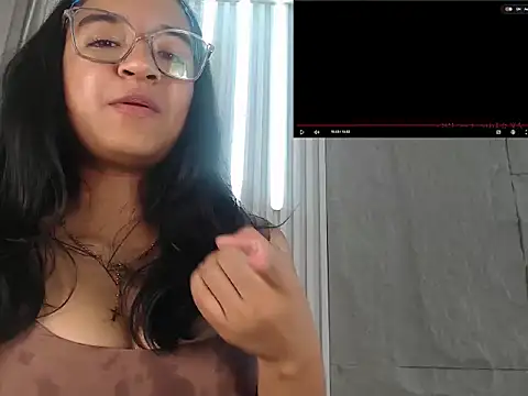 Almilu - masturbation near + squirt😘