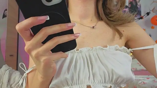 Vialeta_baby - tease panties in doggy and pull butt ^^
