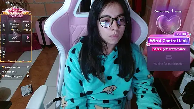 Maggie_Fox3 - SHOW CUM