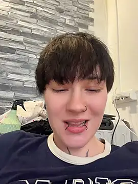 IceMur - 2 fingers in the pussy fucking myself