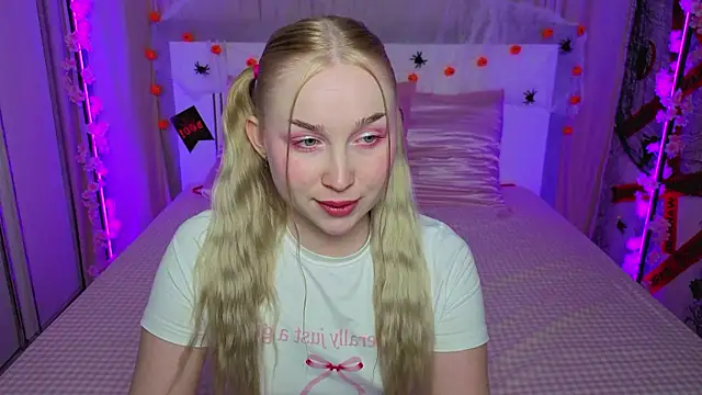 LilyStarlight - play with nipples