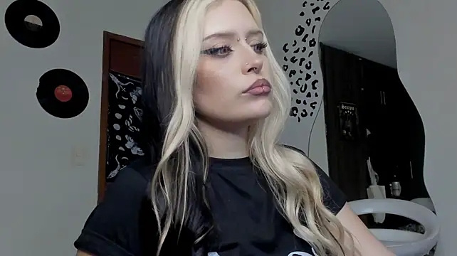 Scorpiogoddess - Panty play while smoke