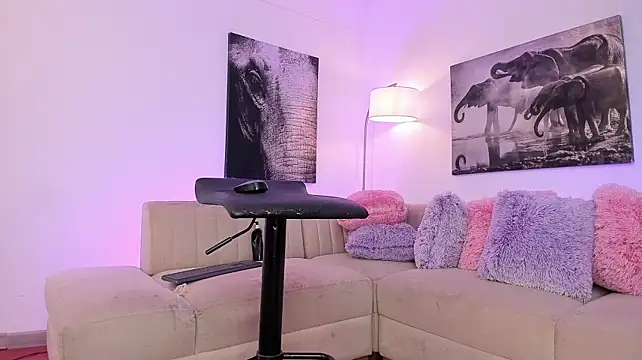 Alaia7h - 2 fingers in your ass